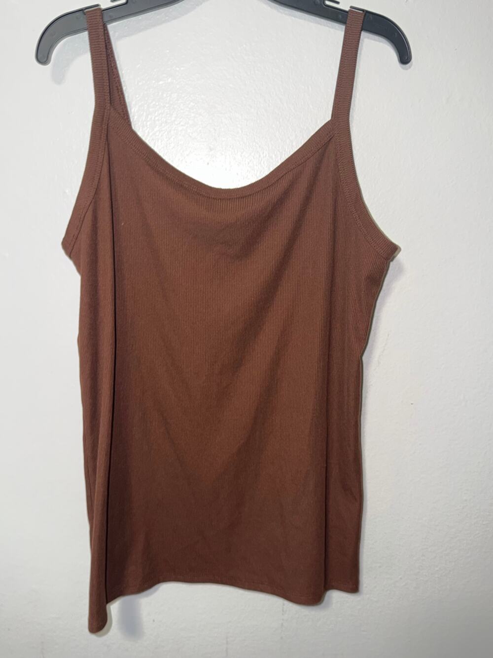 No Boundaries Brown Ribbed Camisole Tank Top Scoop Neck Stretch Straps